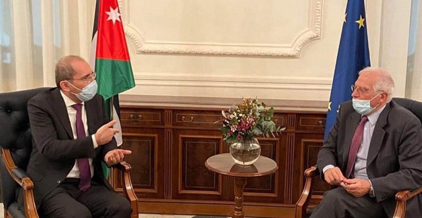 Deputy Prime Minister and Foreign Minister Ayman Safadi meets with High Representative of the European Union for Foreign Affairs and Security Policy and Vice President of the European Commission Josep Borrell in Barcelona on Thursday (Petra photo)